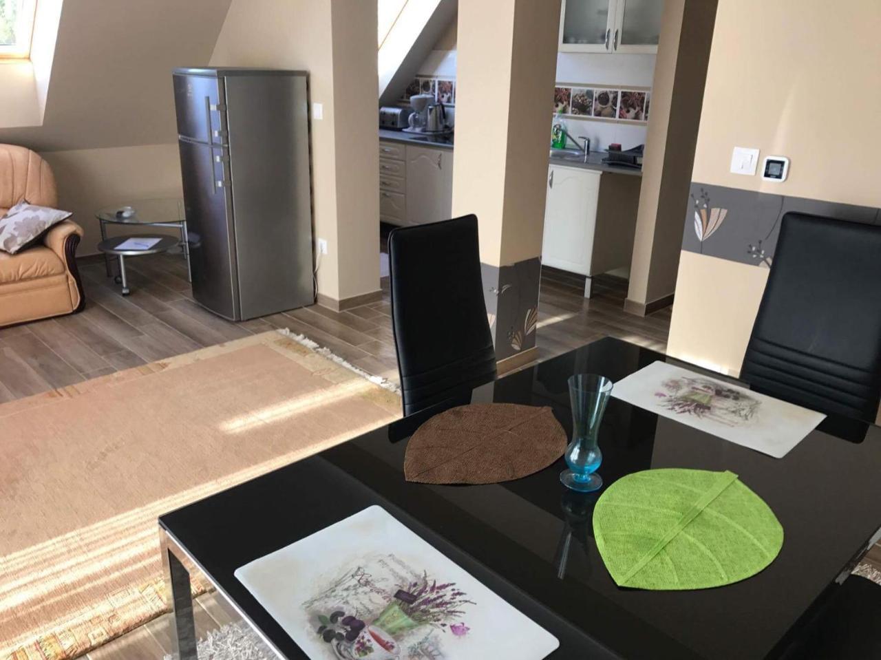Tommy Apartman 2.0 Hajdúszoboszló Εξωτερικό φωτογραφία
