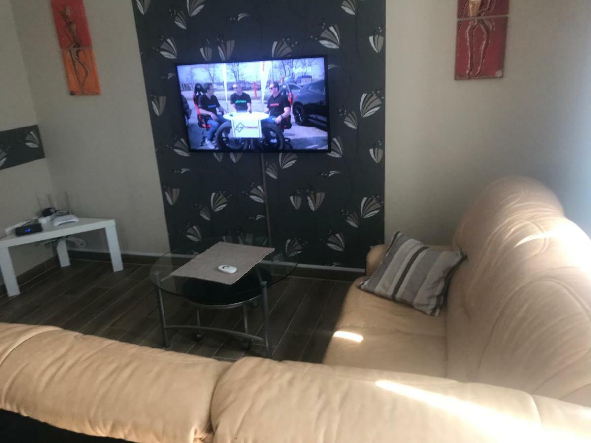 Tommy Apartman 2.0 Hajdúszoboszló Εξωτερικό φωτογραφία